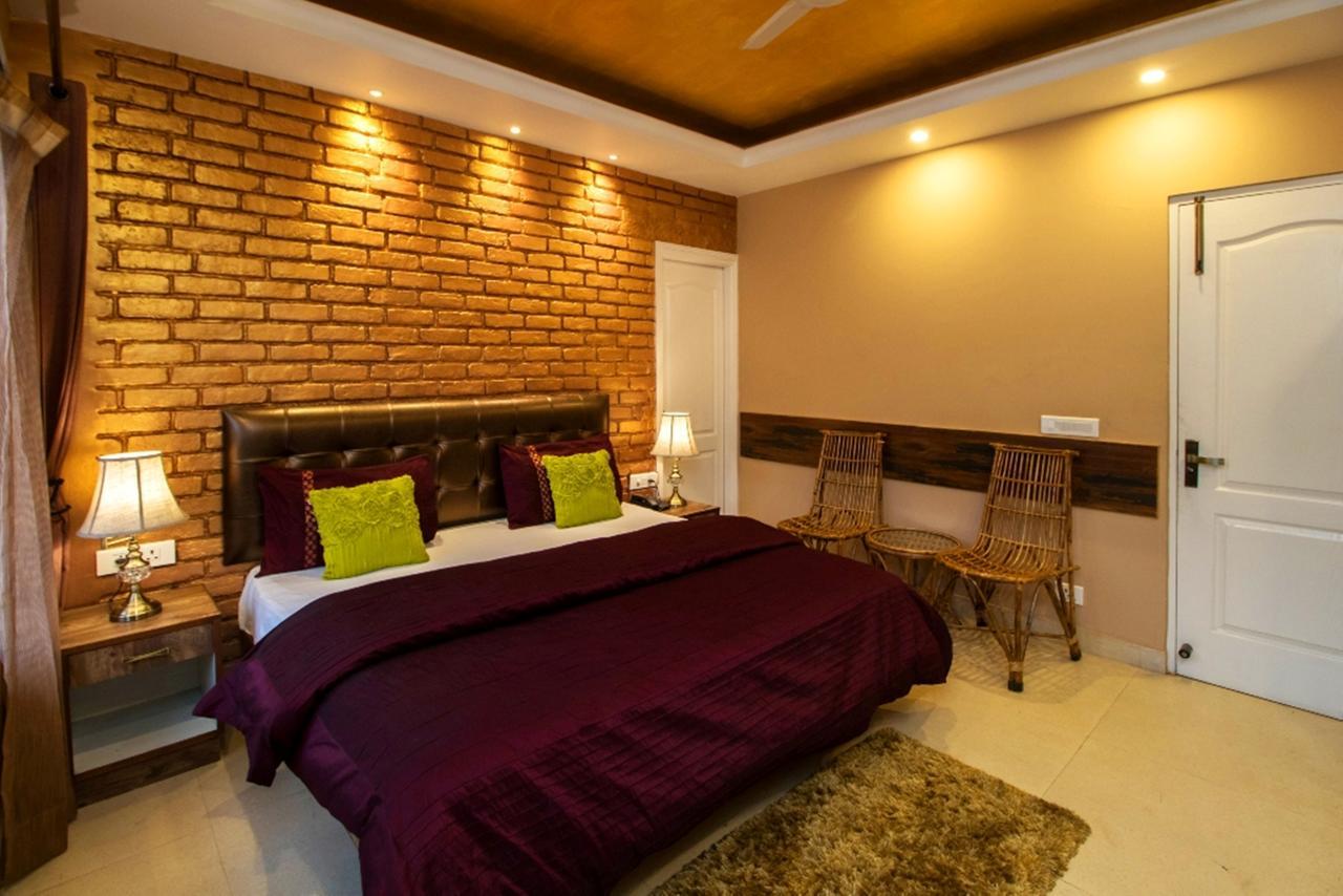 Nirvana Lodge And Lounge Мусори Екстериор снимка