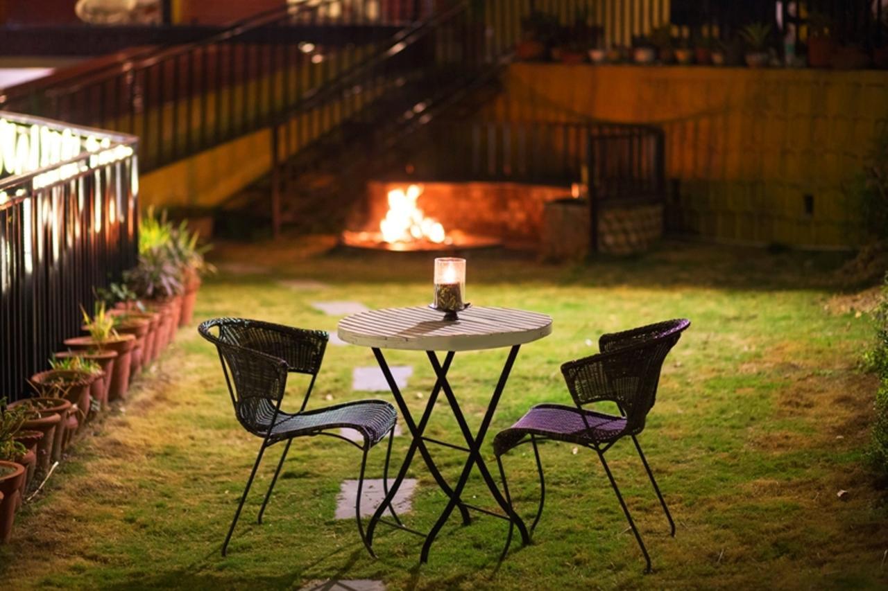 Nirvana Lodge And Lounge Мусори Екстериор снимка