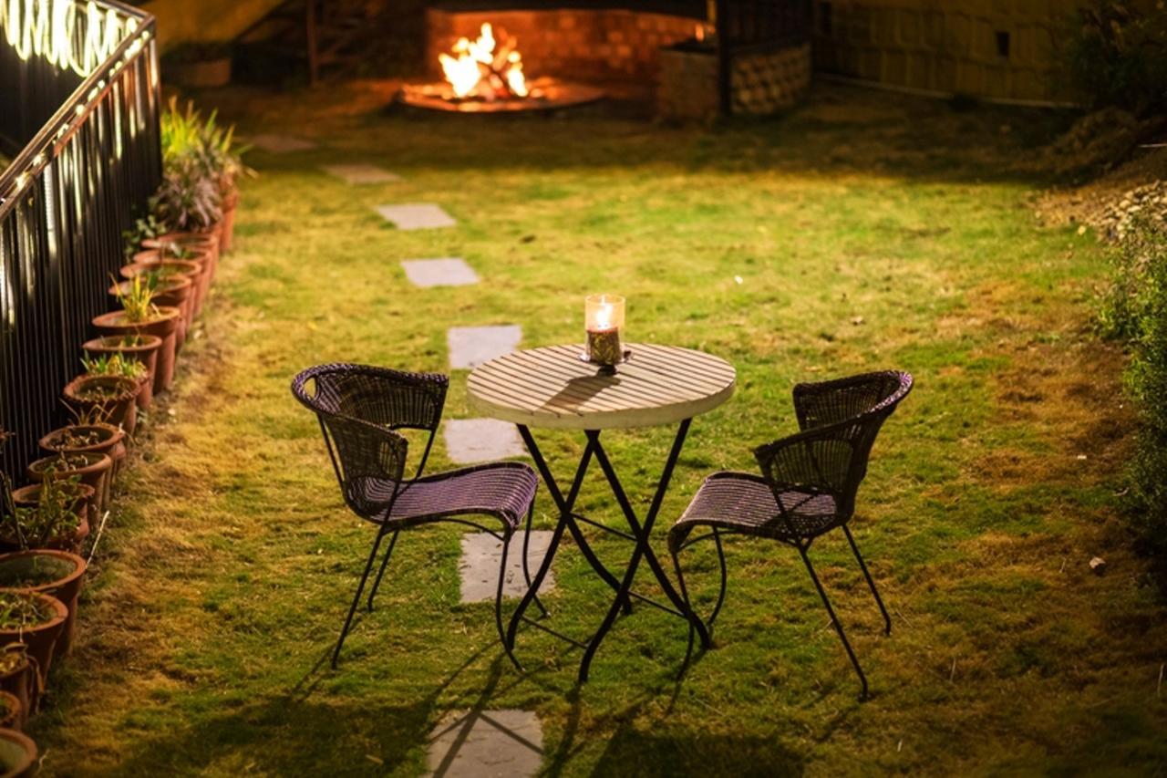 Nirvana Lodge And Lounge Мусори Екстериор снимка