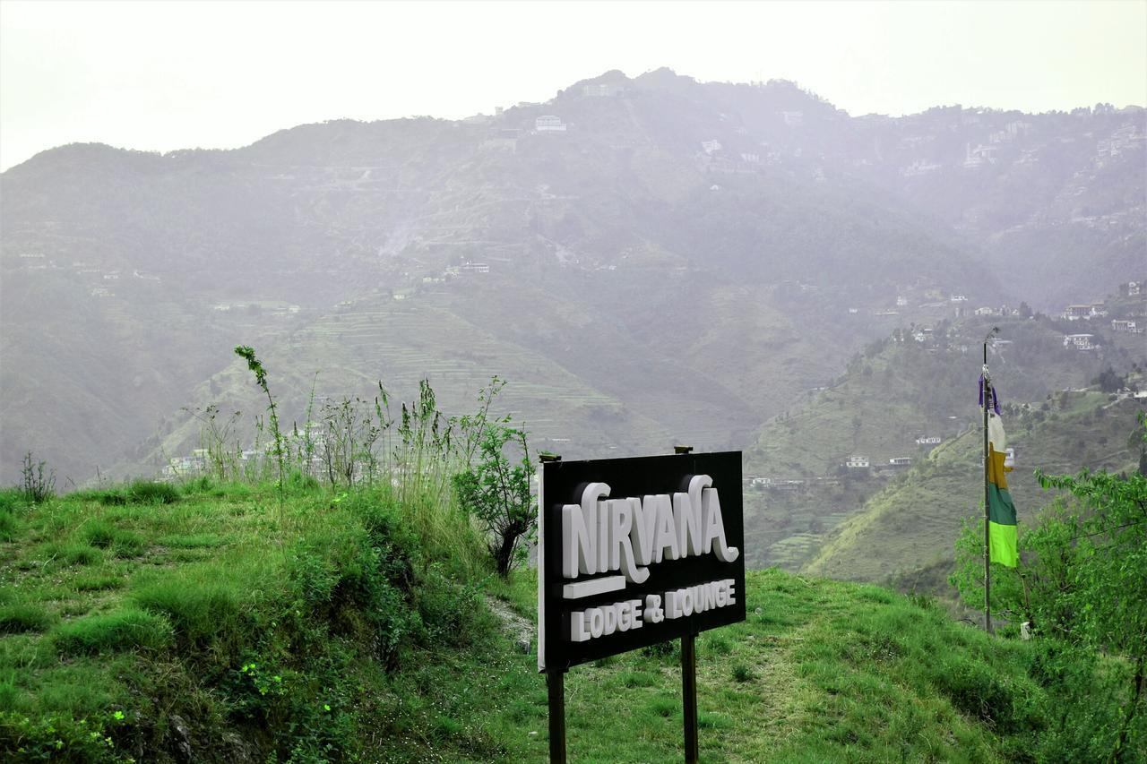 Nirvana Lodge And Lounge Мусори Екстериор снимка