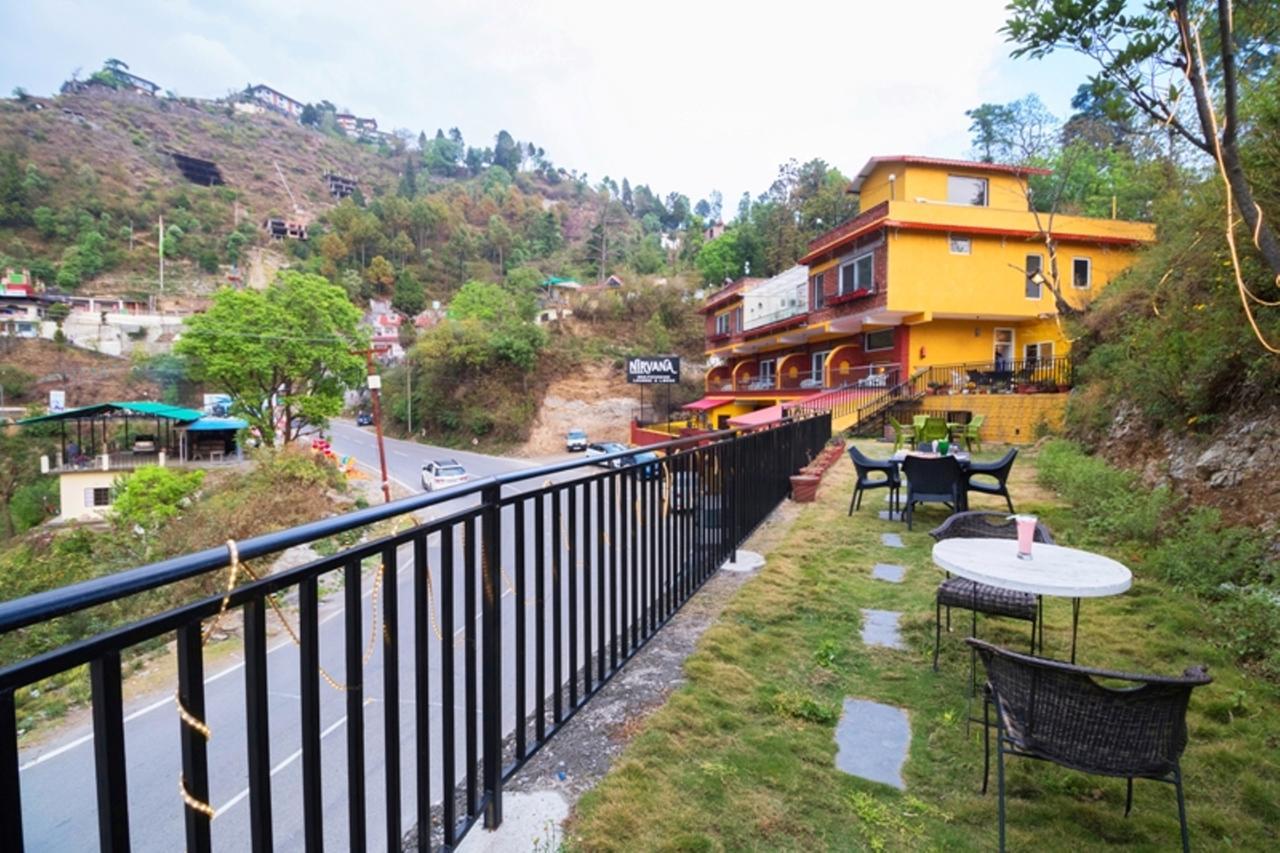 Nirvana Lodge And Lounge Мусори Екстериор снимка